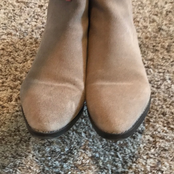 Tan suede ankle boots! - Picture 2 of 4